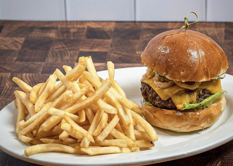 The Smith signature dishes The Smith Burger
Rigatoni Alla Vodka
Grilled Chicken Sandwich